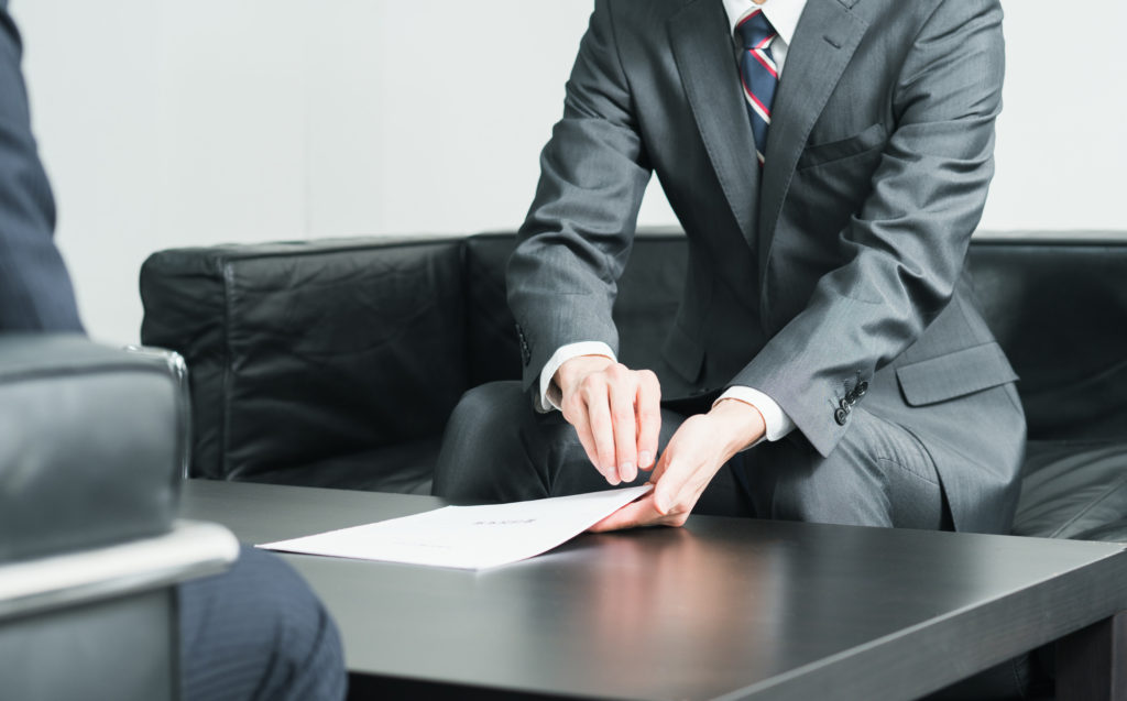 もっと稼ぎたい！フルコミの保険営業に