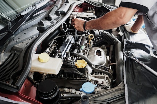 自動車整備。好きだった車いじりに疲れ果て・・・。