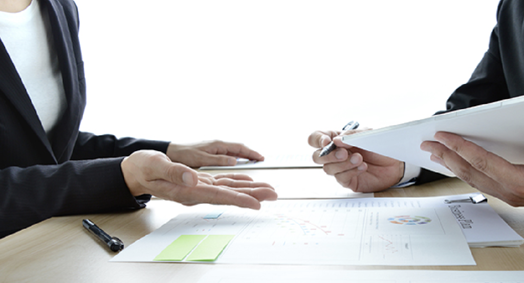 【栄枯盛衰は世の常。変化を捉え上昇気流に乗る！】不況時、転職市場はどのように変化する？